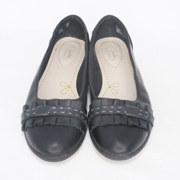 Clarks Shoes - Clarks Sumerset Black Round-Toe Flats, Size 7
